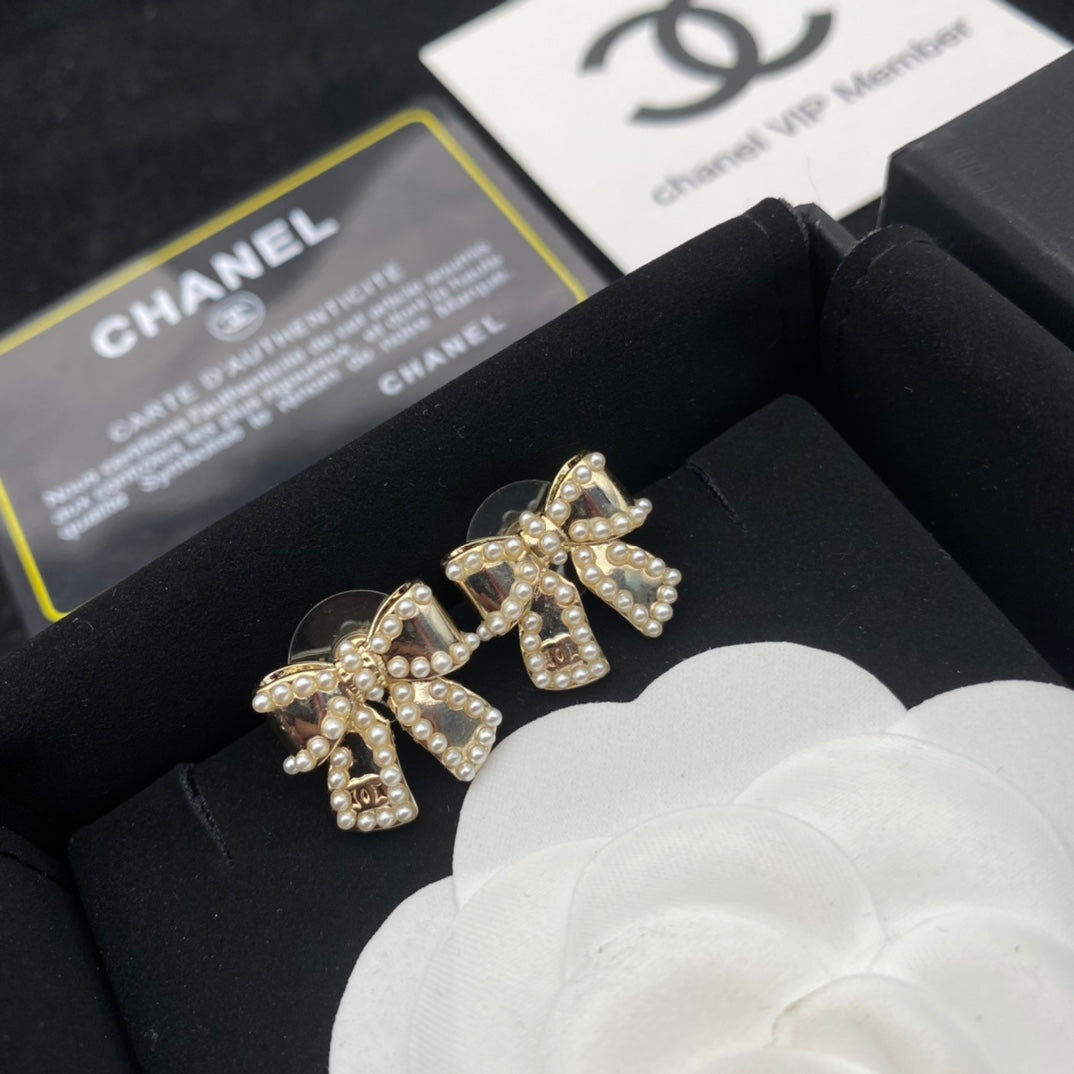 Chanel Earrings, Luxury earrings, chanel jewelry, Earrings CC