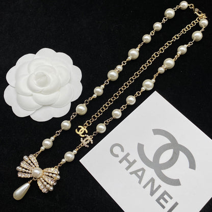 pearl delicate necklace