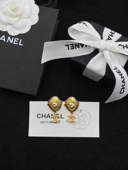 New Fashion earrings