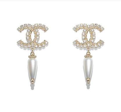 Hot Pearl Earrings