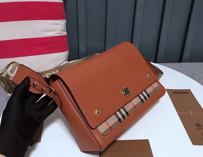 2022 Burberry Handbag - 66