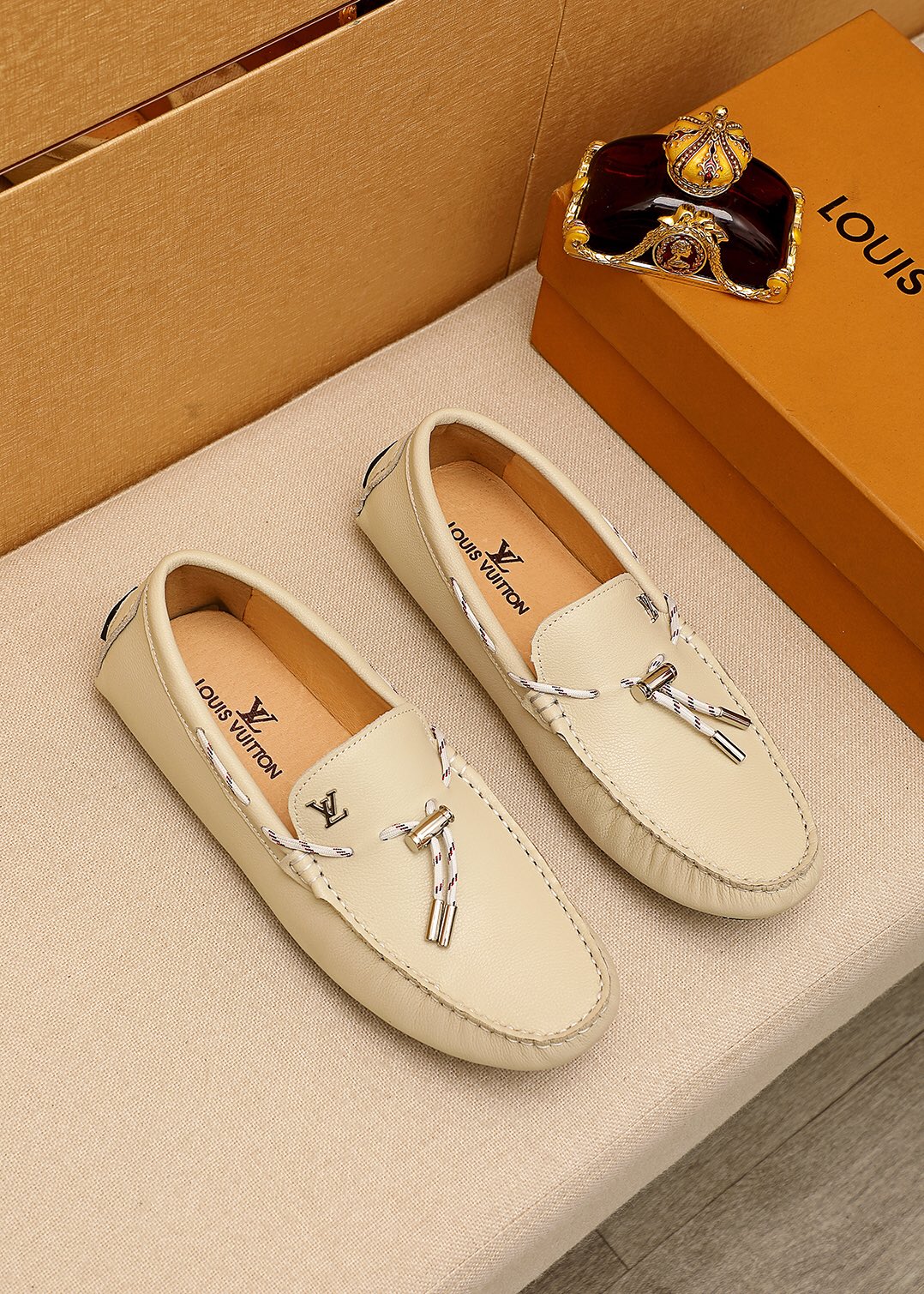 L V - Lace Driver [Creme]