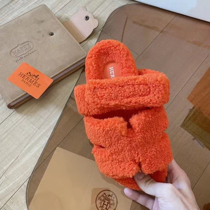 2023 Autumn and Winter lamb hair slippers