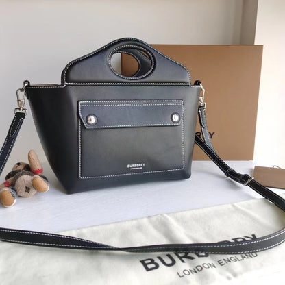 2022 Burberry Handbag - 63