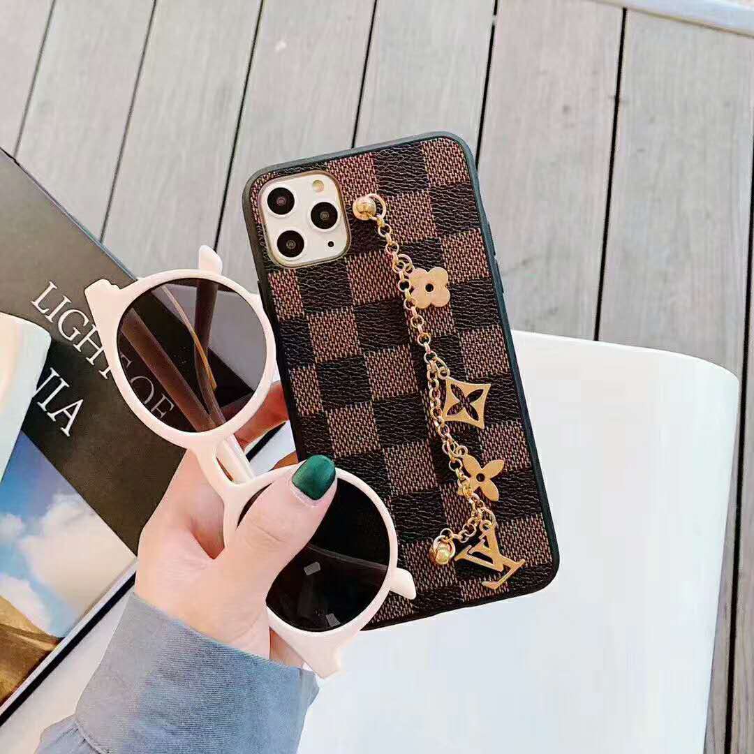 Chain Luxury Phone Case - LVCASE