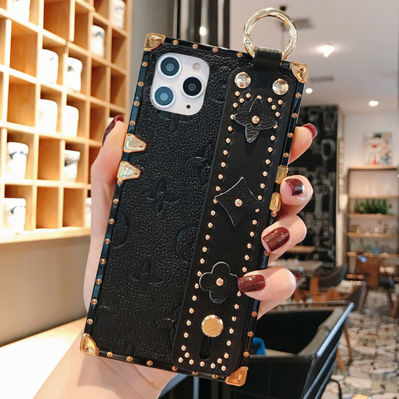 Wrist strap Bracket leather phone case