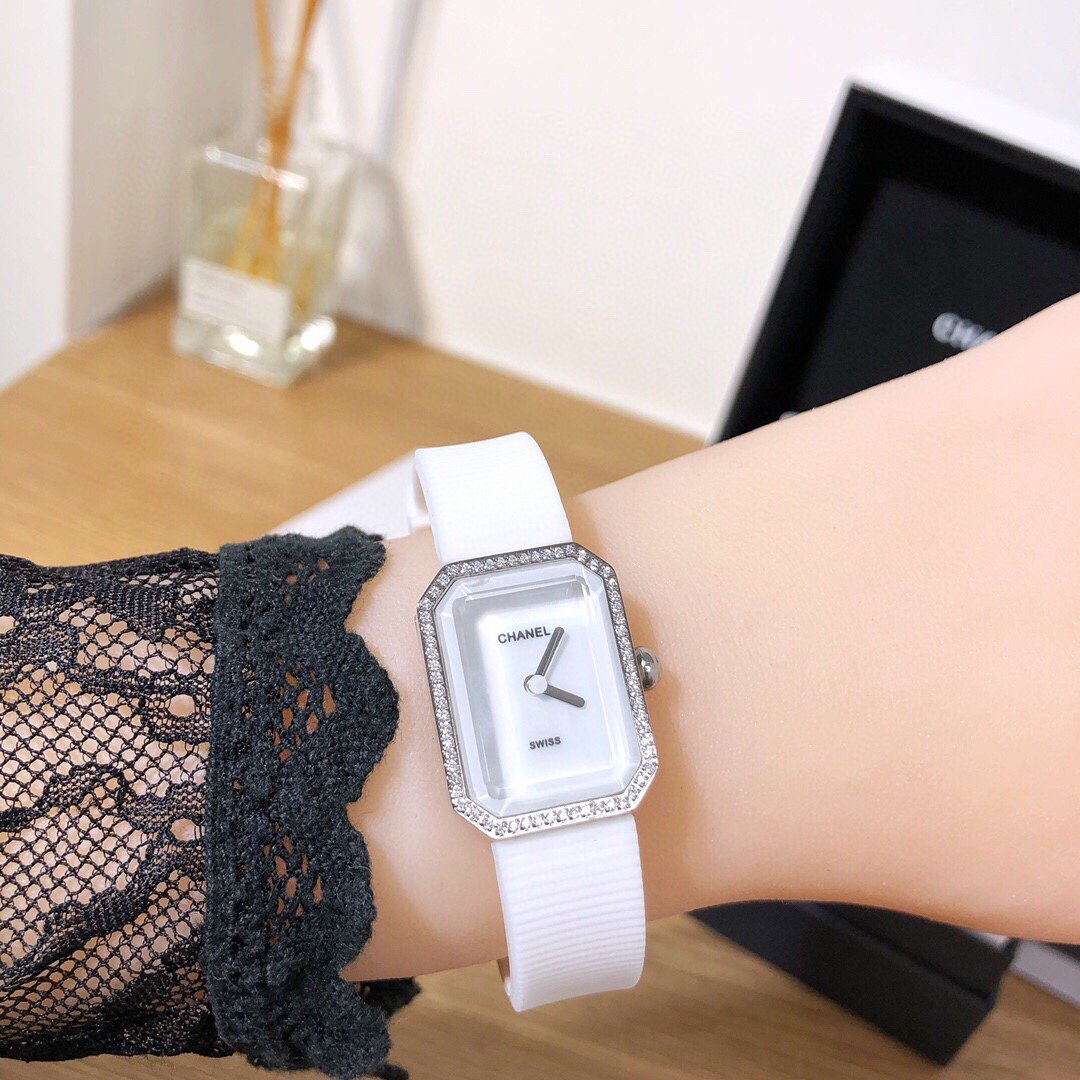 C H A N E L - Window watch [ 4 Colours Available ]