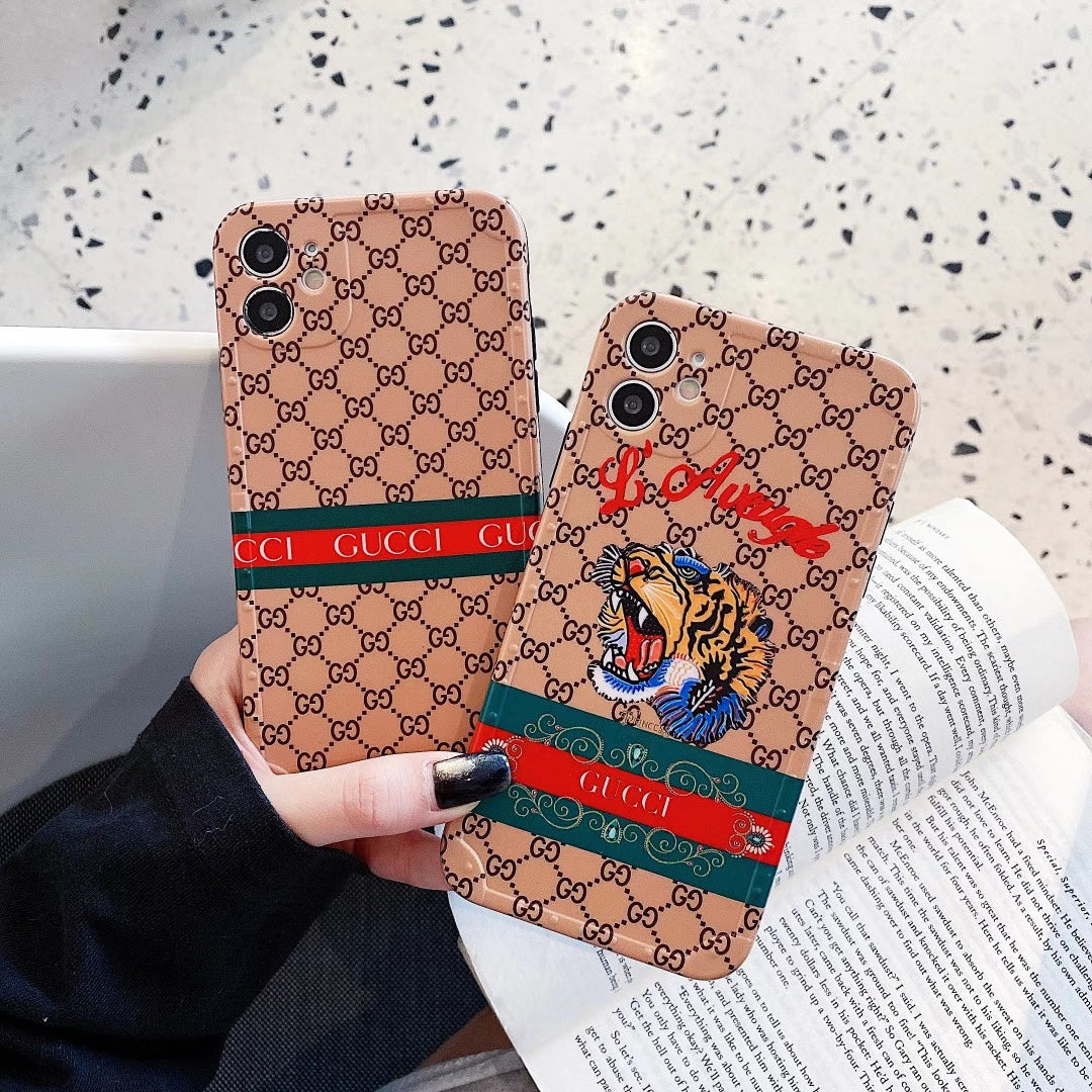 Striped tiger head non-slip phone case