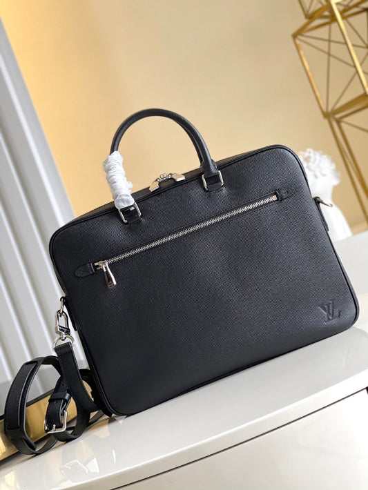 L x V - 2021 Laptop Bag