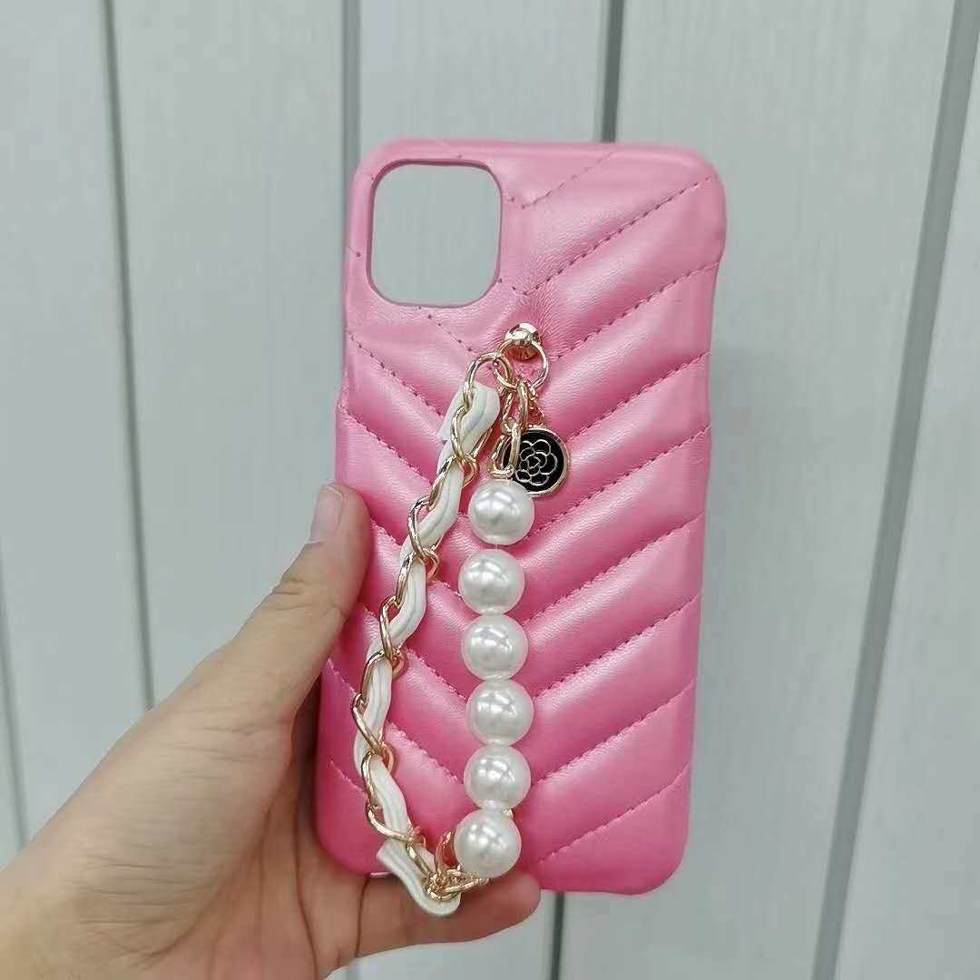 Pearl Wristband Phone Case