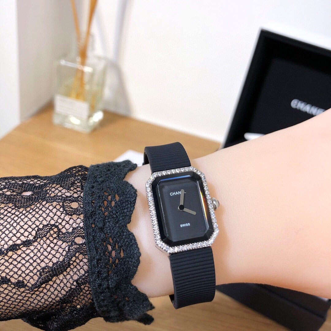 C H A N E L - Window watch [ 4 Colours Available ]