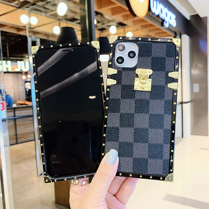 Checkered Slanted back lanyard phone case for Samsung