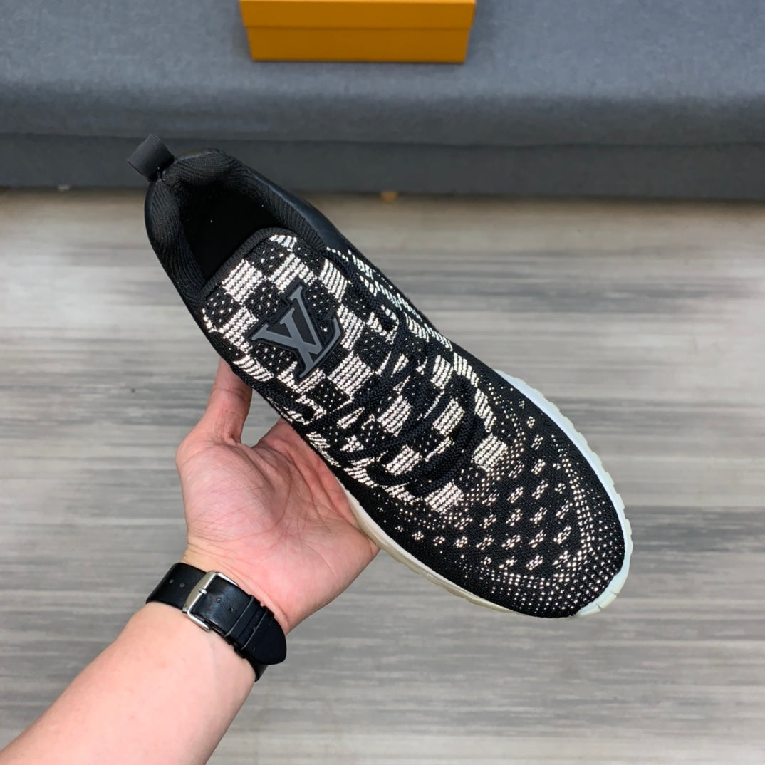L V - Chex Trainer [Black//White]