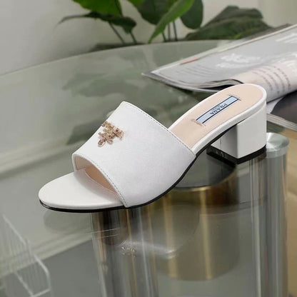 P R A D A - H E E L S