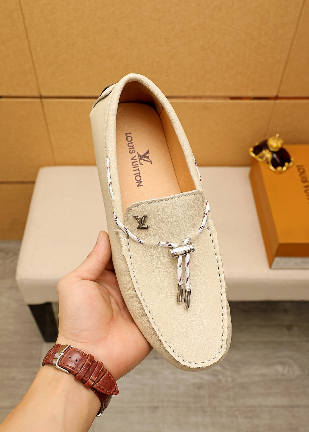 L V - Lace Driver [Creme]