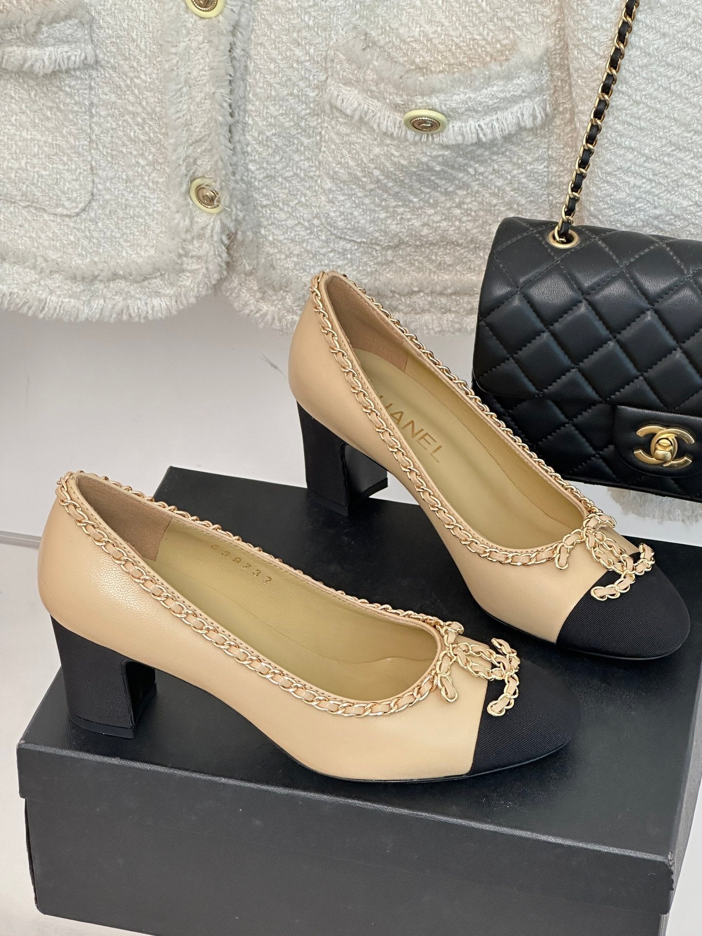 2023 CC Chain Double C Chunky Heel Shoes -S44