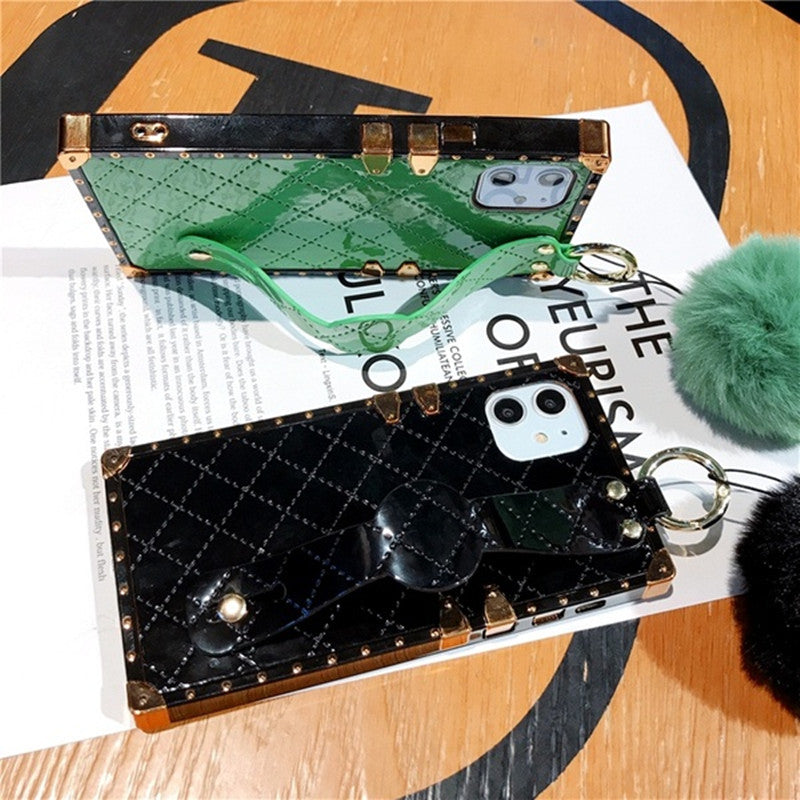 Wrist hairball phone case