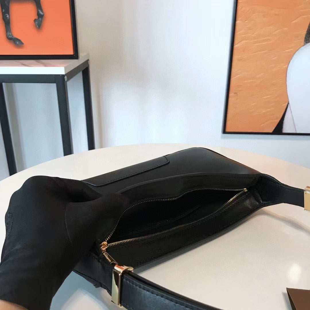 2022 Burberry Handbag - 62