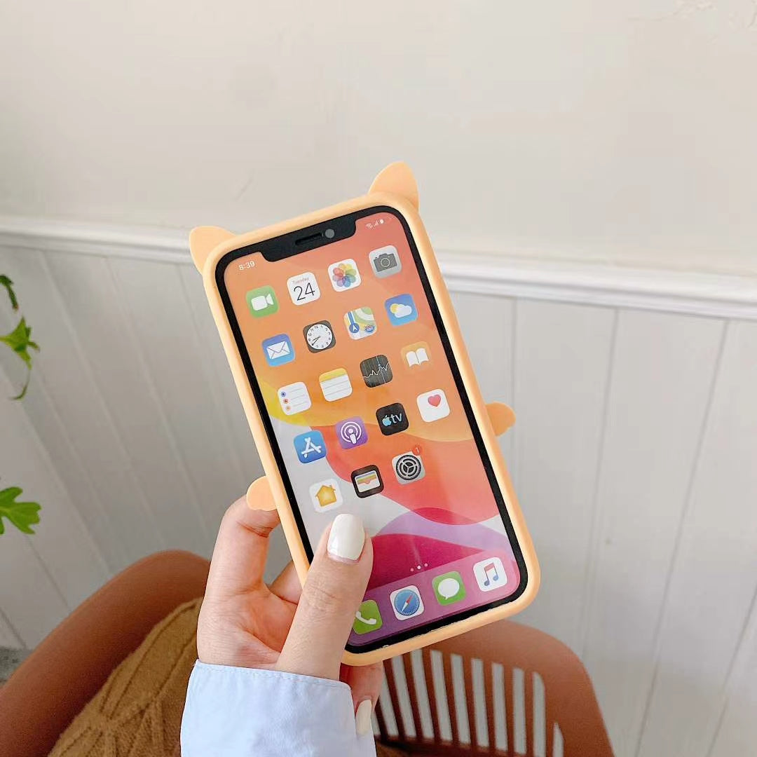 Cartoon kitten silicone phone case