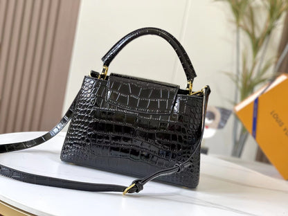 2022 Crocodile Pattern LV Handbag-2