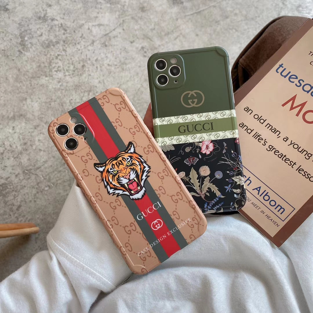 Four-corner anti-drop phone case