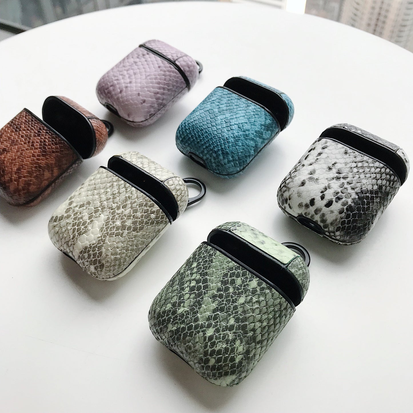 Snake skin pattern airpods case