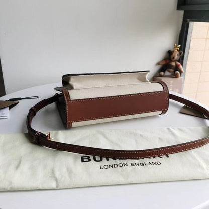 2022 Burberry Handbag - 68