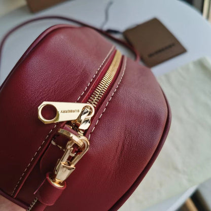 2022 Burberry Handbag - 67