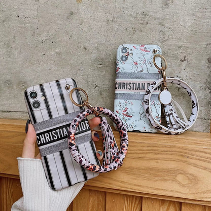 Fashion flowers bracelet phone case