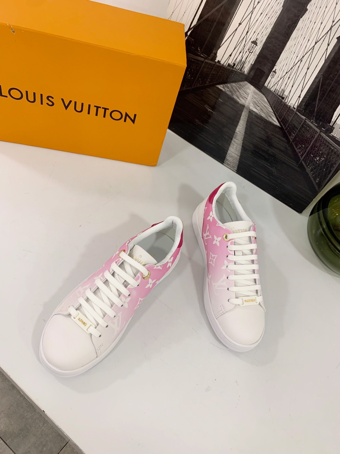 L V - Pink Fade Sneakers