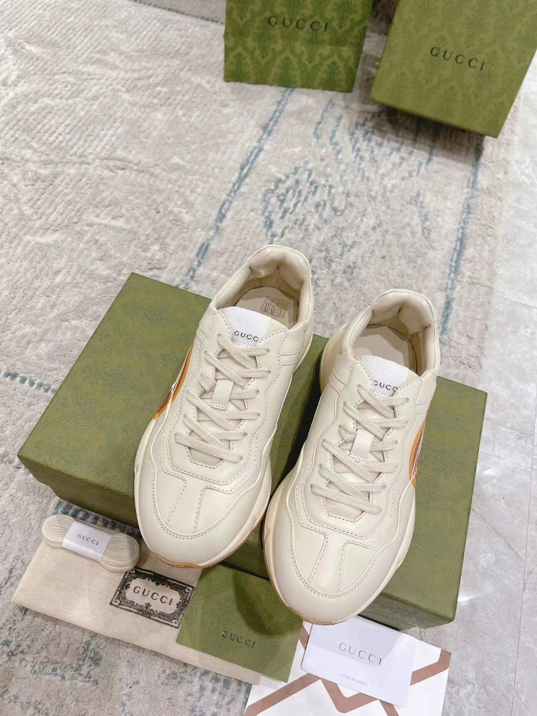 2023  lovers CC Top quality sneakers
