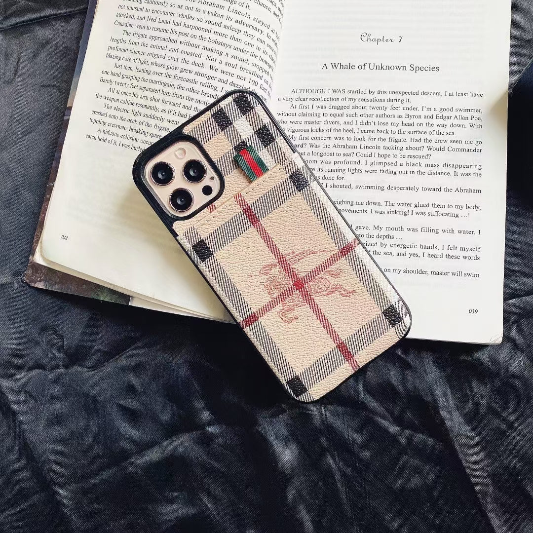Fashionable pull card phone case