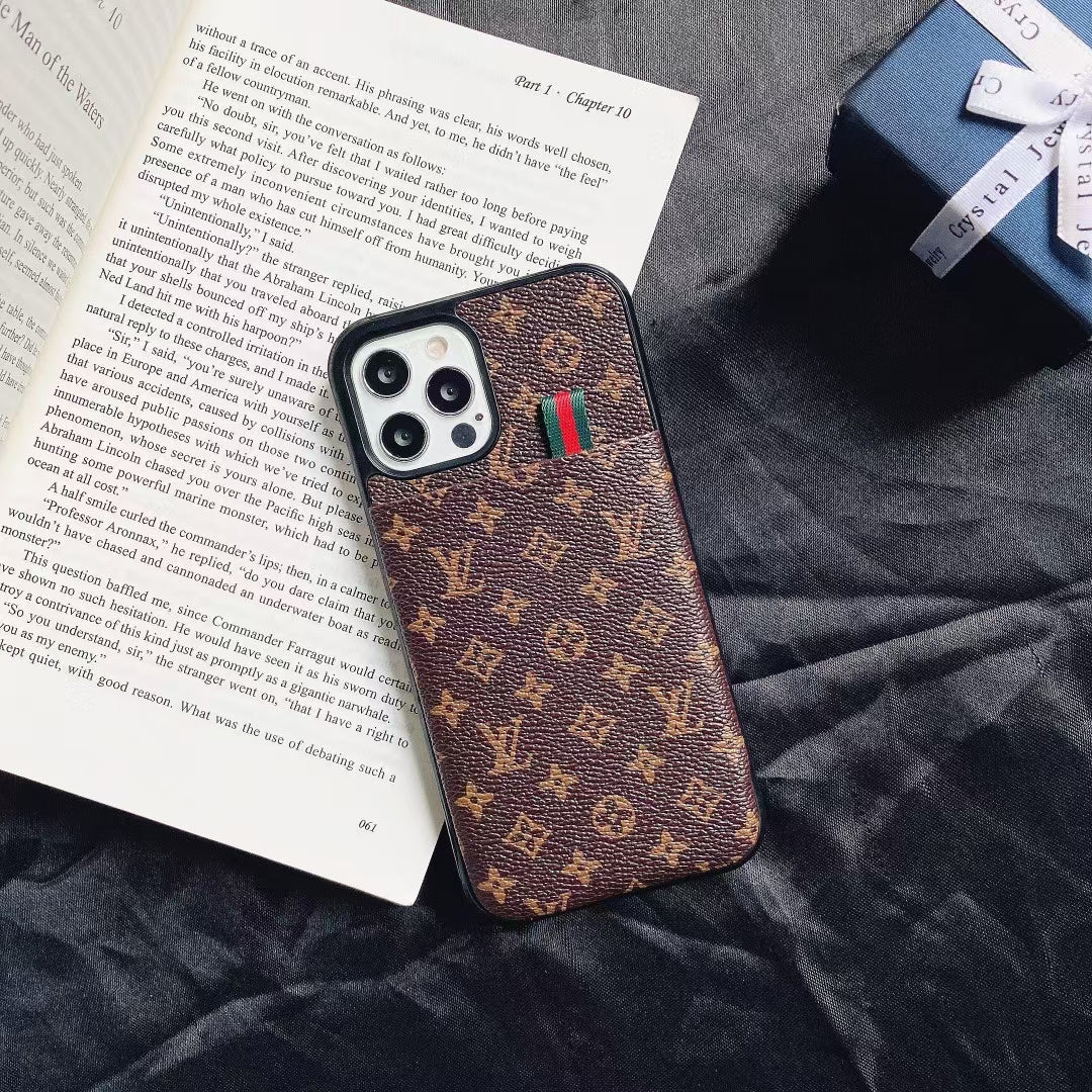 Fashionable pull card phone case