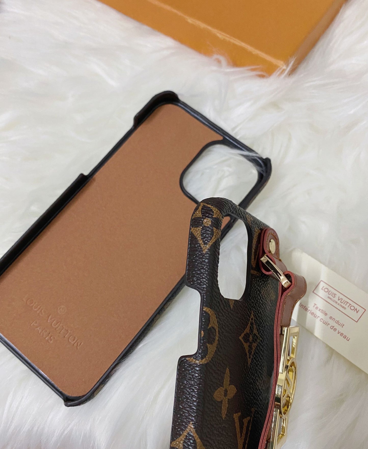 Wristband fashion stylish phone case