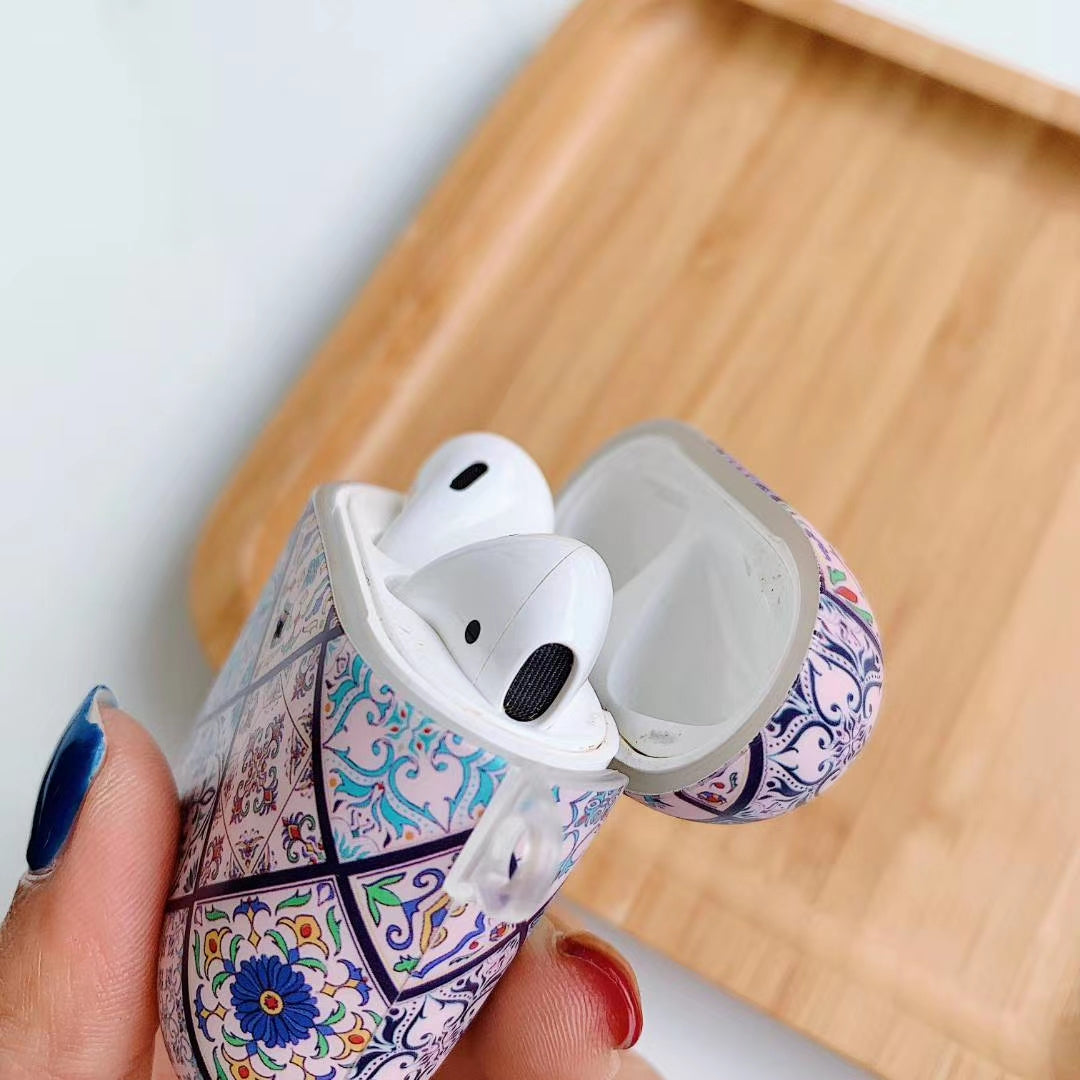 Rhombus retro pattern  Airpods case