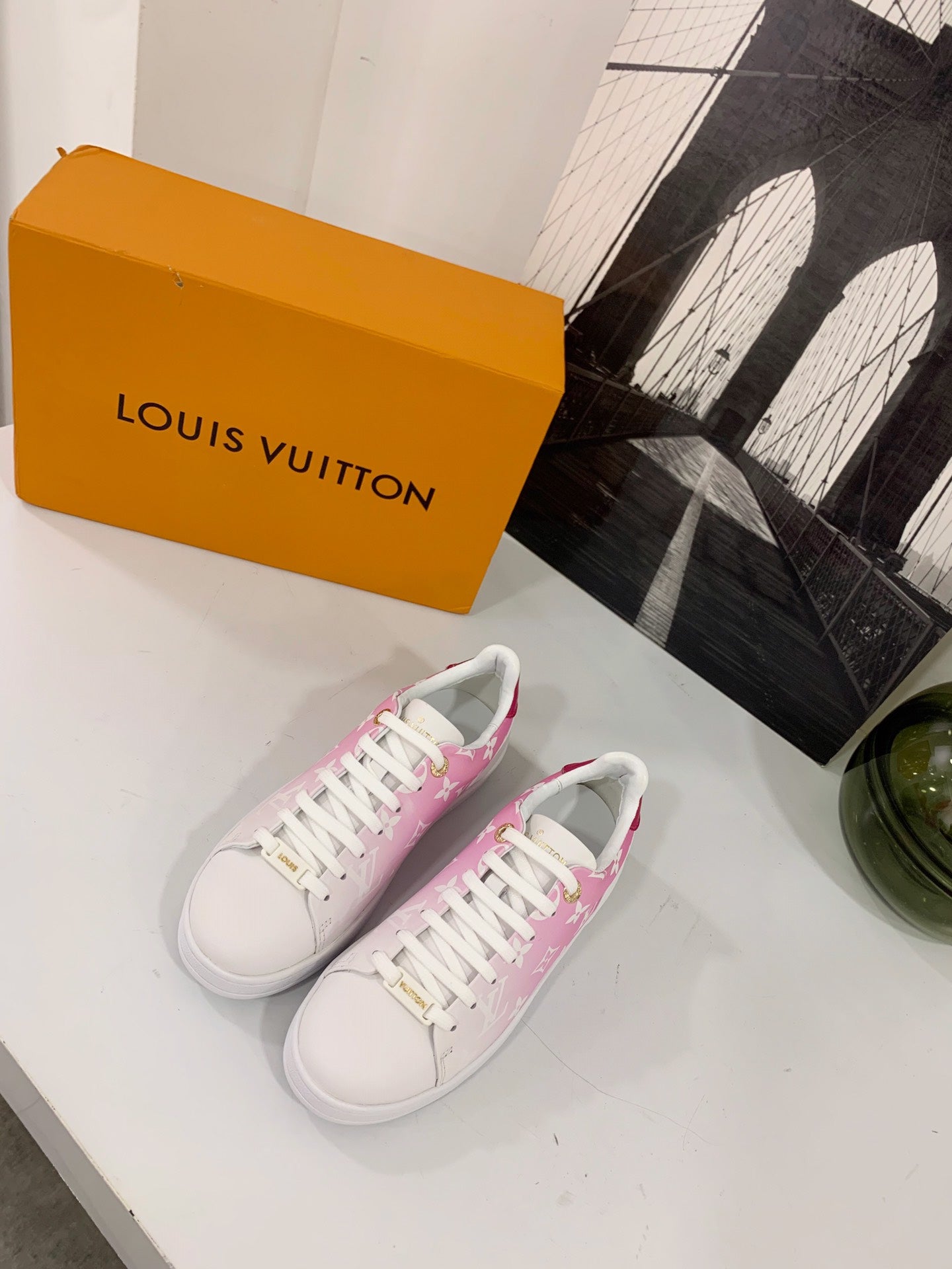 L V - Pink Fade Sneakers