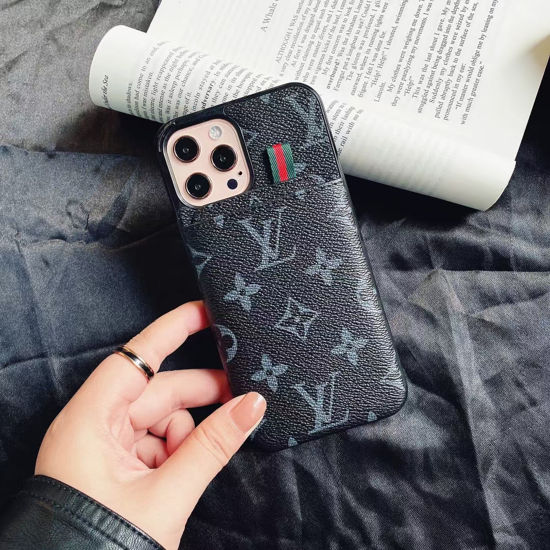 Fashionable pull card phone case