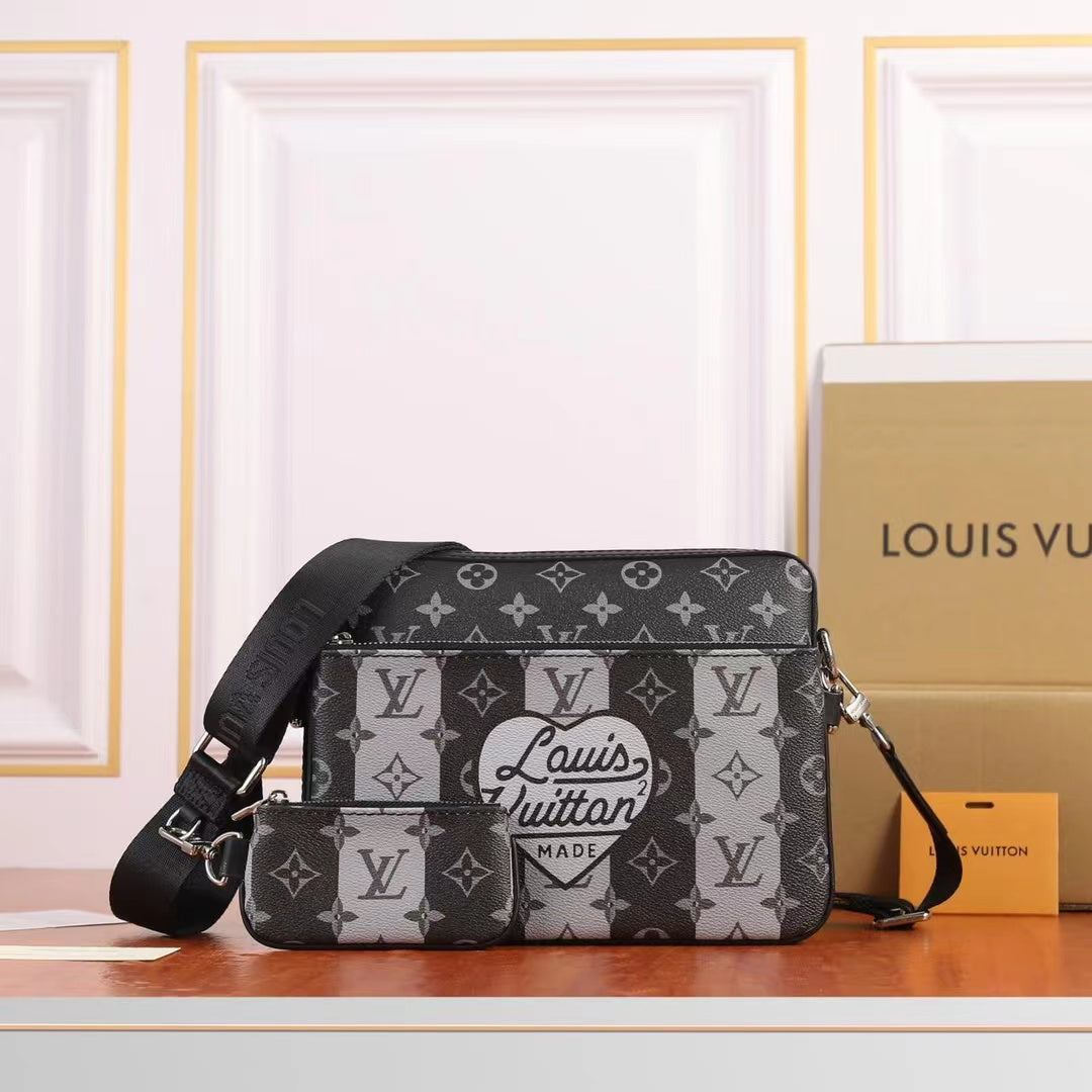 2022 New LV 3 Piece Bags--5