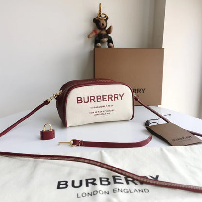 2022 Burberry Handbag - 67