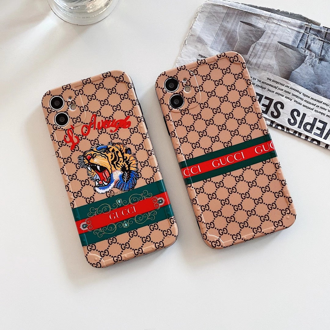 Striped tiger head non-slip phone case