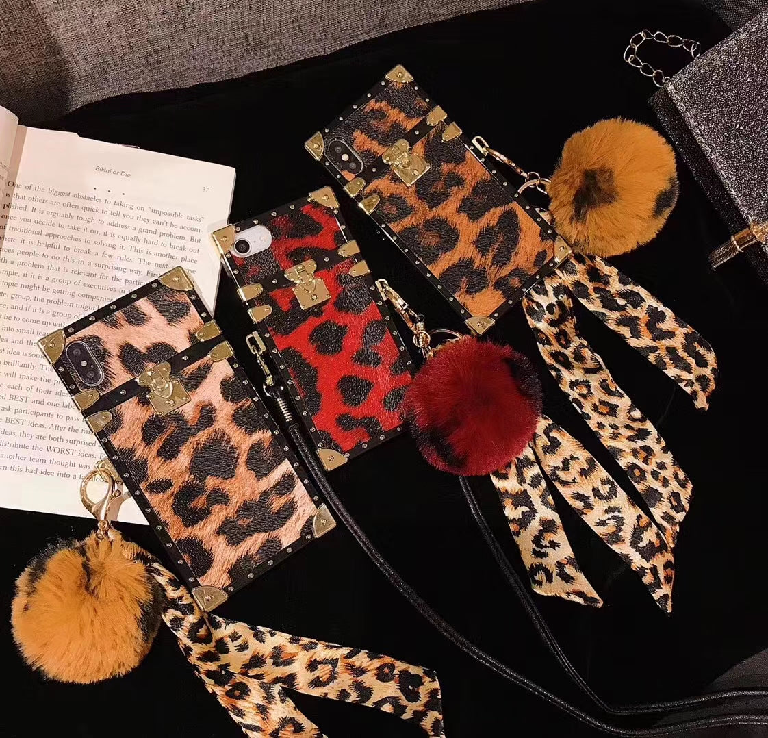 Leopard hair ball lanyard phone case
