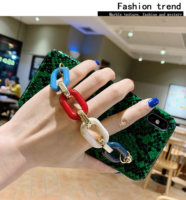 Chain wristband phone case