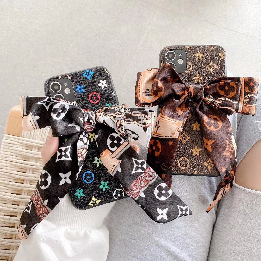 Retro pattern bow phone case