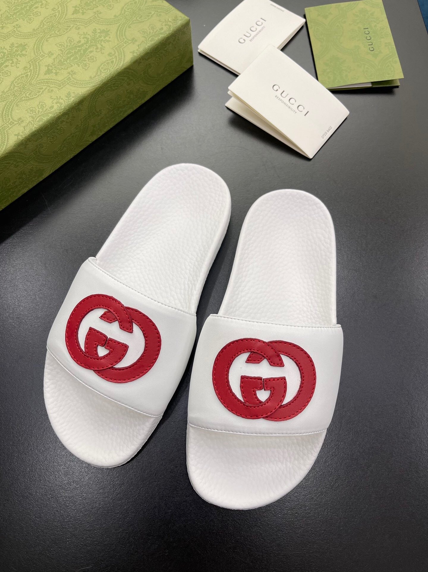 G G - 2021 Double Bubble Slides [ 2 Colours Available ]