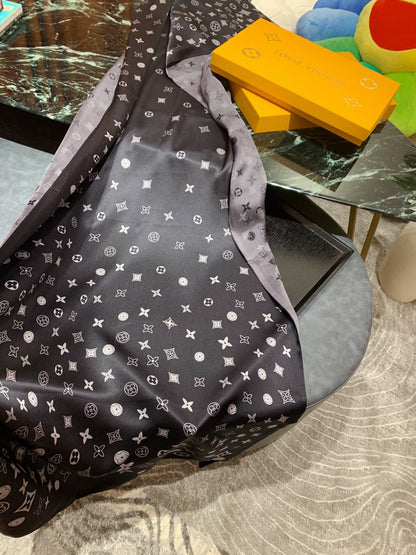 LV - Scarf (2 Colours Available)