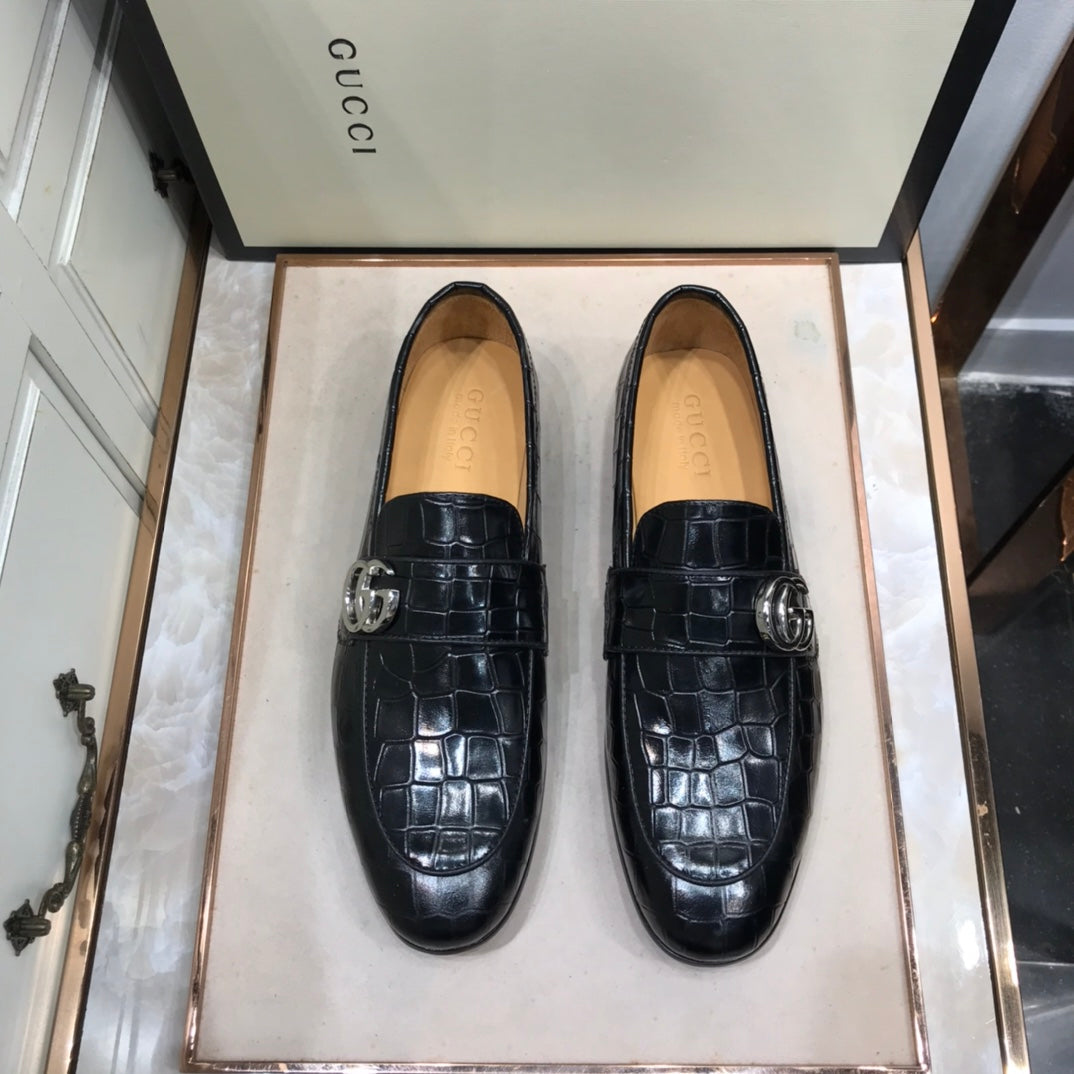 GG Buckle Loafer (Jacare Shine)