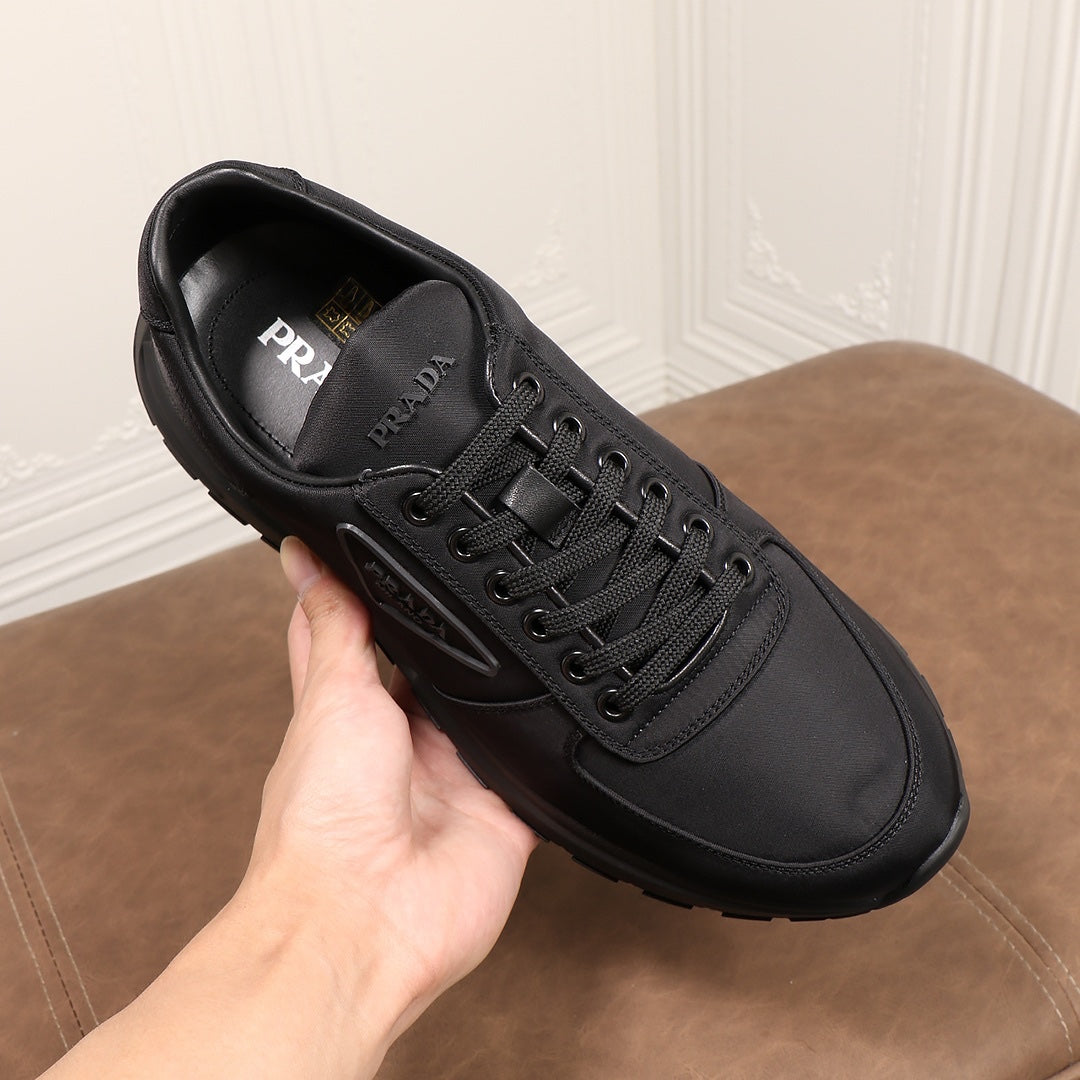 P R A D A - Mens Black Sneaker