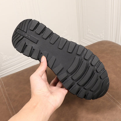P R A D A - Mens Black Sneaker