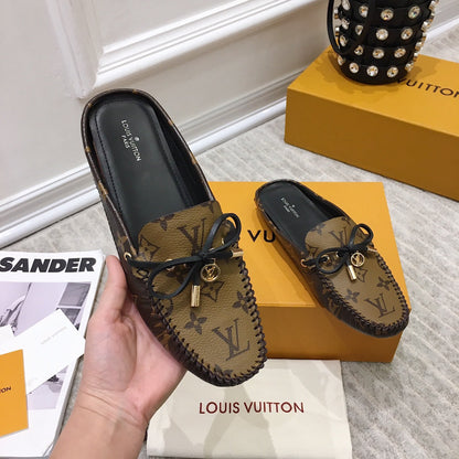 L V - Low Sliders (Light Brown Logo)