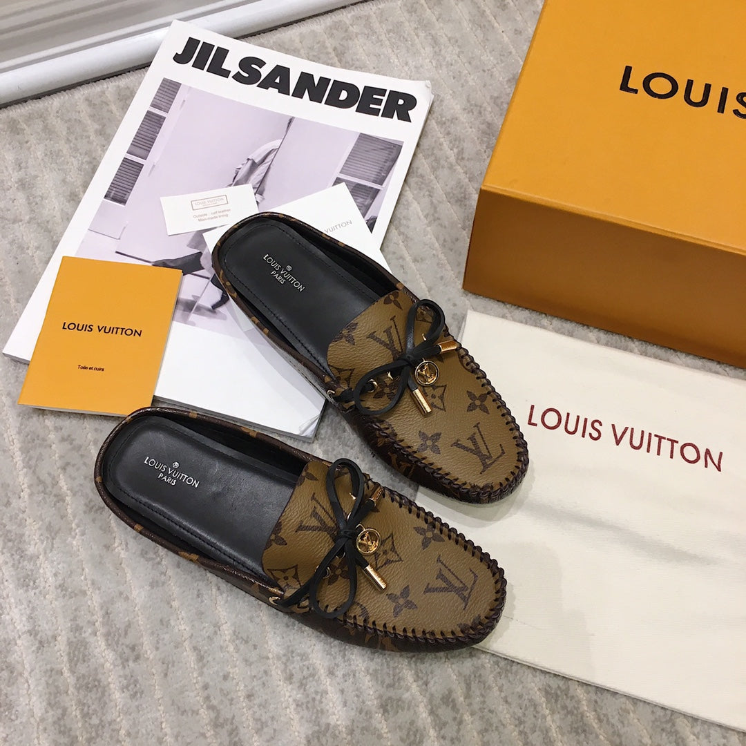 L V - Low Sliders (Light Brown Logo)